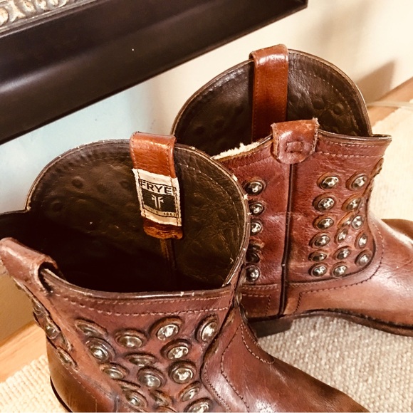 FRYE Cowgirl boho studded low calf boots brown leather 76684 Wyatt 9.5 - Picture 4 of 8